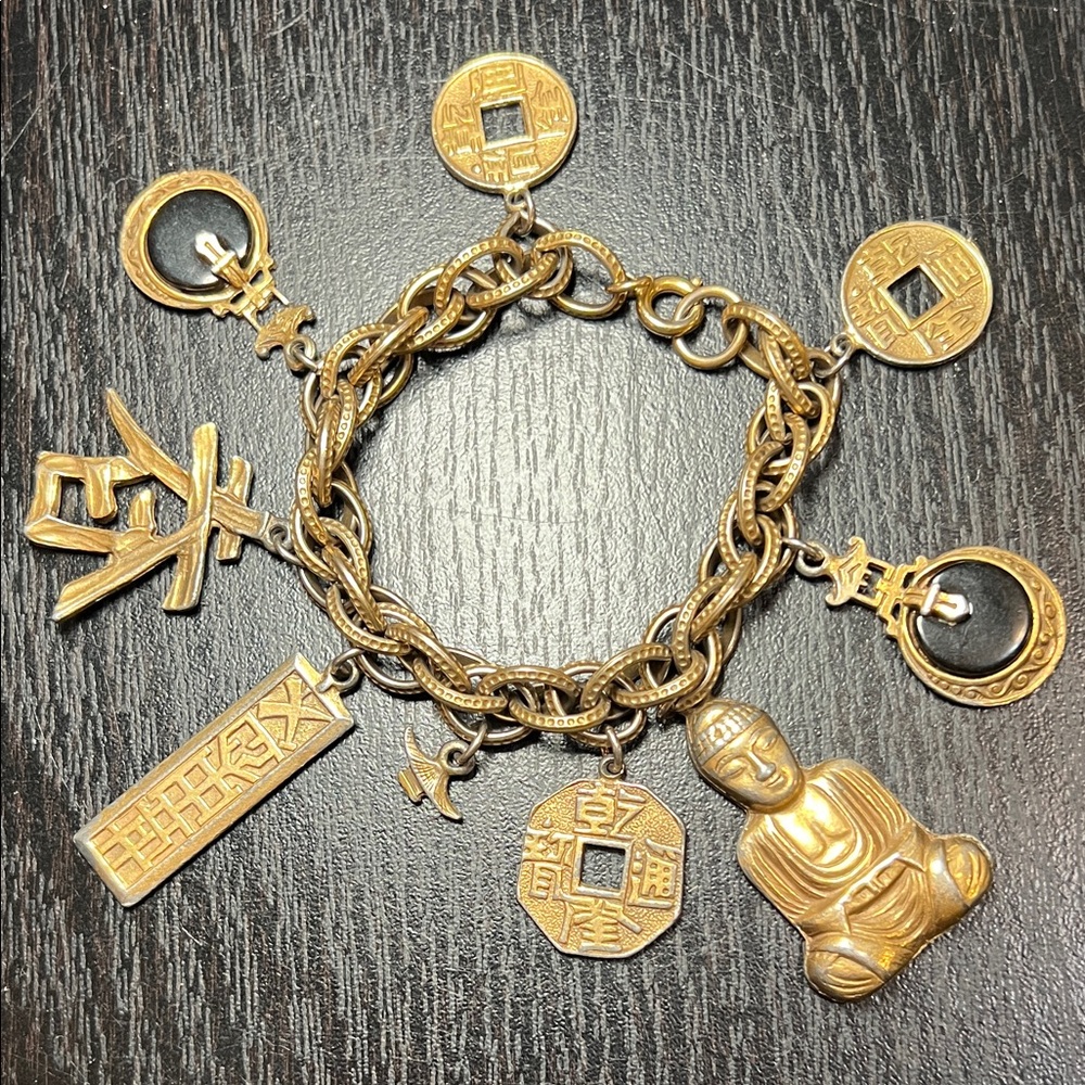 VTG ART Signed Gold Tone Chunky Asian Theme Buddha Coin Pagoda Charm Bracelet